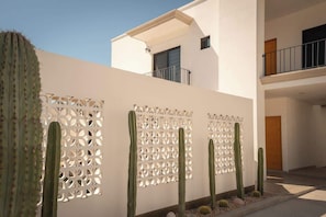 Exterior detail - Palma Suite 202 - Daily cleaning & Parking (La Paz)