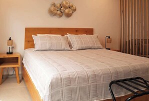 Bügeleisen/Bügelbrett, WLAN, Bettwäsche