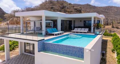 Ocean View Luxury Villa • Heated Pool • 5-Min Walk to Jeremi Beach