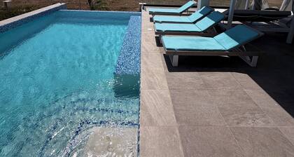 Ocean View Luxury Villa âą Heated Pool âą 5-Min Walk to Jeremi Beach