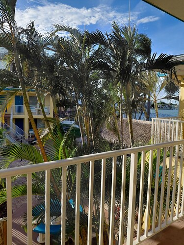  Studio on Boca Ciega Bay in Treasure Island