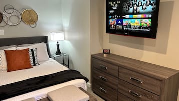 1 bedroom, iron/ironing board, travel cot, WiFi