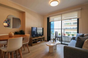 TV - w* | Engaging 2BR w/ Balcony  in Miraflores (Miraflores)