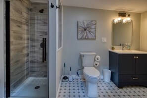Hair dryer, towels, soap, toilet paper - Cozy 1BR Barn Escape • Fire Pit & Yard (Byram Township)