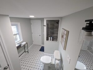 Hair dryer, towels, soap, toilet paper - Cozy 1BR Barn Escape • Fire Pit & Yard (Byram Township)