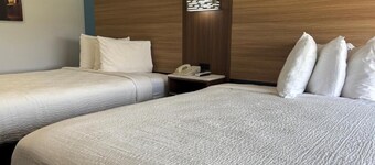 Jacksonville Inn & Suites