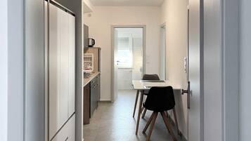 Deluxe Apartment, 2 Bedrooms, Kitchen | Hypo-allergenic bedding, down duvets, blackout curtains, soundproofing