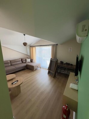 Living area - INOUT SOCIALS (Fethiye)