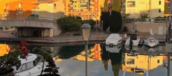 Cosy, seafaring-style studio.