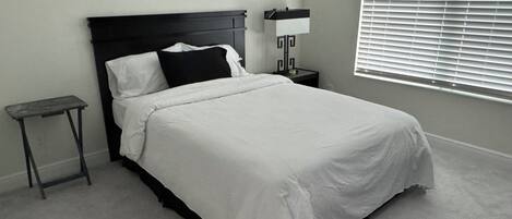 1 quarto, ferros/tábuas de passar roupa, Wi-Fi, roupa de cama