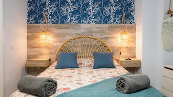 Iron/ironing board, WiFi, bed sheets