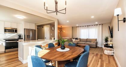 Newly Renovated 3-bedroom house in St. Louis - Mins from Mercy South & HWY