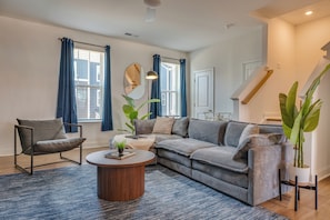 Townhome | Living area - Luxe King 4BR Townhouse to Uptown CLT (Charlotte)