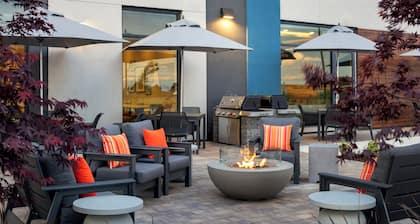 Towneplace Suites By Marriott Victoria Airport Sidney