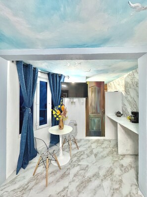 經濟雙人房 | 用餐區