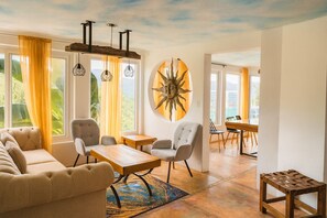 Free WiFi - Casa Mural (Antigua Guatemala)