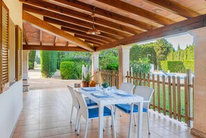 Outdoor dining - Villa El Vila by Homevillas60 (Puerto Pollensa)