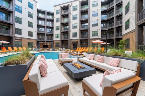 Landing | Incredible 1BD, Gym, Yoga Studio