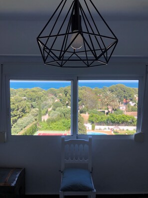 Interior - Apartamento en Les Rotes, Dénia.
Amplia terraza y a 5 minutos del mar. (VC)