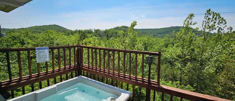 Bañera de hidromasaje al aire libre