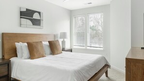 1 chambre, bureau, fer et planche à repasser, Wi-Fi