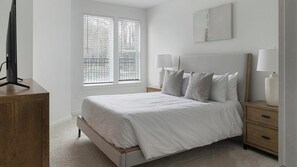 1 bedroom, desk, iron/ironing board, WiFi - Landing | Spectacular 1BD, Gym, Clubhouse (Raleigh)