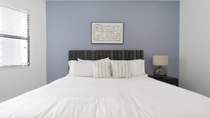 1 bedroom, desk, iron/ironing board, WiFi - Landing | Modern 1BD, Yoga Studio, Game Room (Fort Myers)