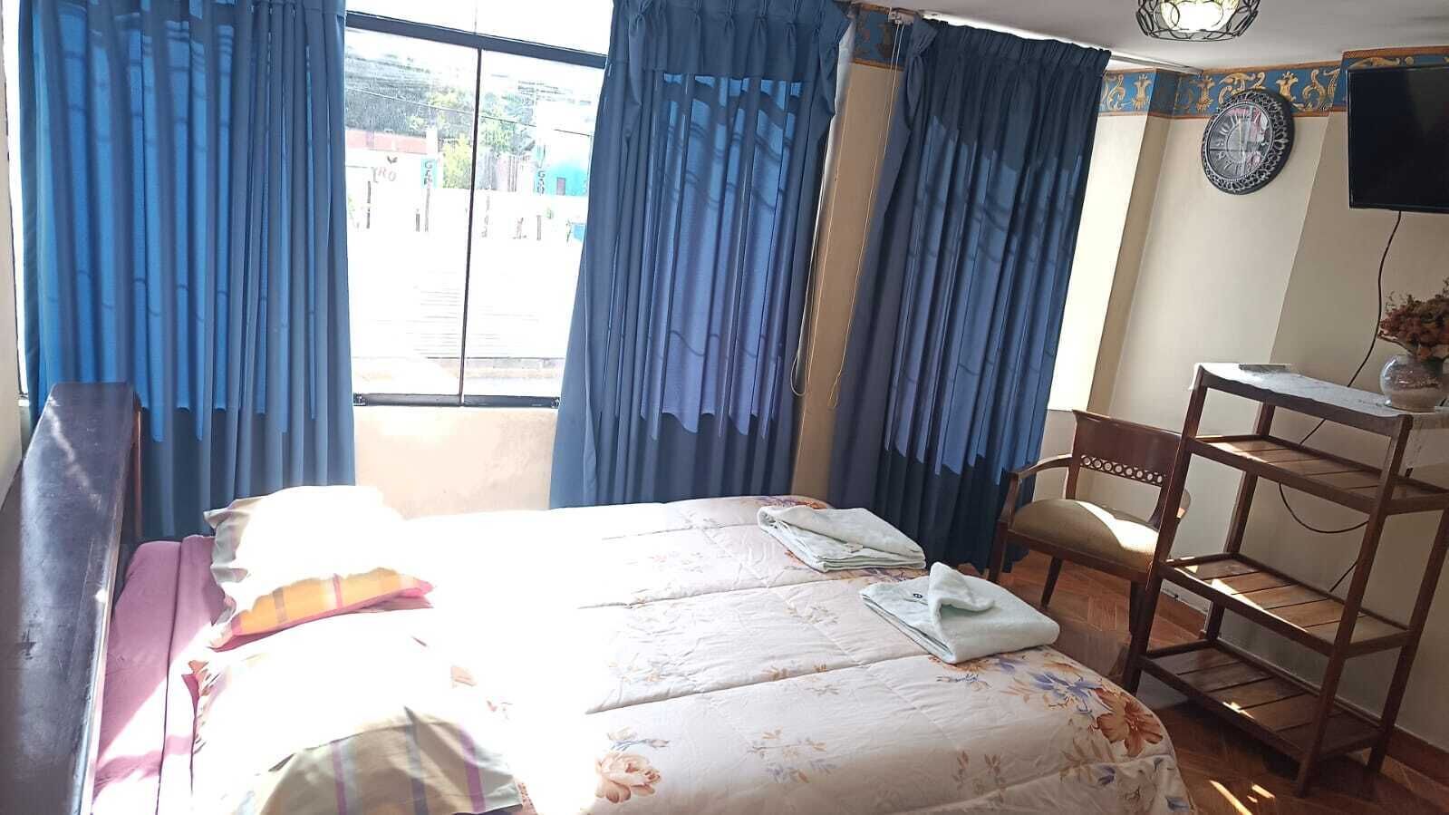 Habitación Confort con 2 camas individuales, balcón, vista a la ciudad | Wifi gratis 