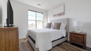 Desk, iron/ironing board, WiFi, bed sheets - Landing | Modern 2BD, Pool, Gym (Frederick)