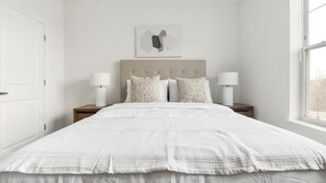 Desk, iron/ironing board, WiFi, bed sheets - Landing | Incredible 2BD, Pool, Gym (Frederick)