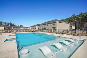 Pool - Landing | Spectacular 2BD, Gym, Pool (Pooler)