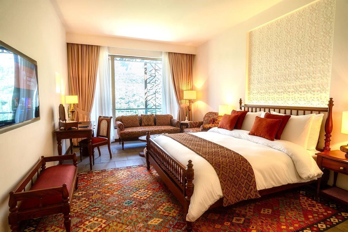 Dobbeltrom – deluxe, fjellutsikt | Lydisolert, strykejern/-brett og wi-fi (inkludert)