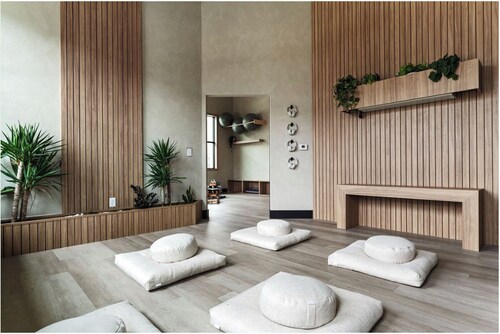 Landing | Modern 2BD, Pool, Gym