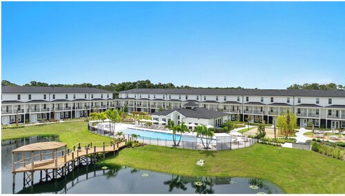 Landing | Spectacular 2BD, Pool, Clubhouse