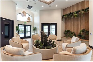 Interior - Landing | Chic 2BD, Pool, Clubhouse (Lakeland)