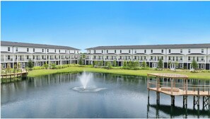 Exterior - Landing | Stunning 2BD, Pool, Gym (Lakeland)