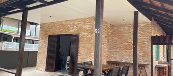 Casa a 100 m da Praia da Enseada (São Francisco do Sul). 2 Quartos.