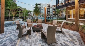 Terrace/patio - Landing | Chic 2BD, Pool, Yoga Studio (Charlotte)