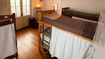 Dormitorio compartido clásico | Wifi gratis