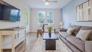 Unclassified image, 3 of 25, button - Landing | Amazing 2BD, Gym, Clubhouse (Palm Bay)