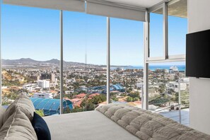 2 bedrooms, desk, free WiFi, bed sheets - NEW! Luxury Condo Pedregal Ocean and City Views, 15min Walk to downtown (Cabo San Lucas)