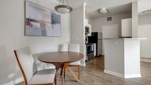 Unclassified image, 5 of 21, button - Landing | Spectacular 1BD, Gym, Pool (San Antonio)