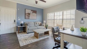 Smart TV - Landing | Modern 1BD, Clubhouse, Gym (San Antonio)