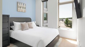 Desk, iron/ironing board, WiFi, bed sheets - Landing | Incredible 1BD, Gym, Yoga Studio (Nashville)