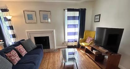 Spacious & Stylish 5BR Home! Family Retreat