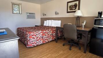 Comfort Single Room | Desk, free WiFi