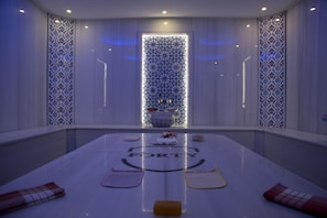 Türkisches Bad/Hamam, Körperbehandlungen, Hydrotherapie, Aromatherapie
