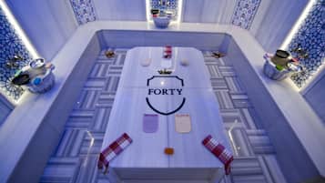 Turkish bath/hammam, body treatments, hydrotherapy, aromatherapy