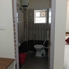 Deluxe Room, City View | Bathroom | Shower, free toiletries, towels, soap - Hotel Ultra Stay (Bhubaneshwar)