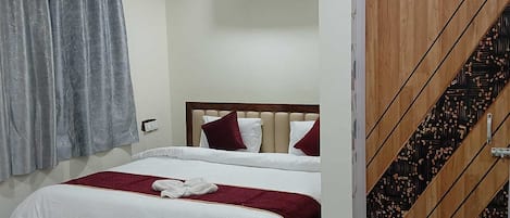Deluxe Room, City View | Free WiFi